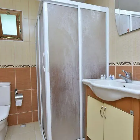 Pavel'in Yeri Butik 3*